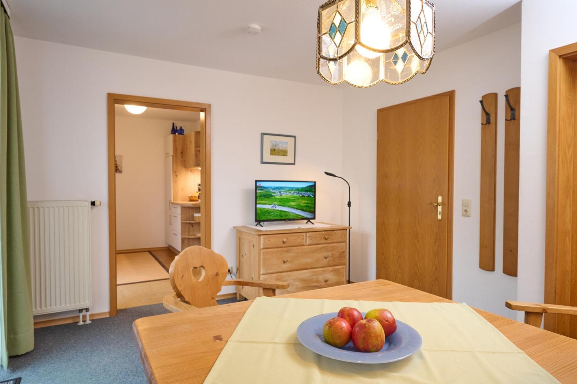 Gaestehaus Weissenbacher-ferienwohnungen * Marquartstein